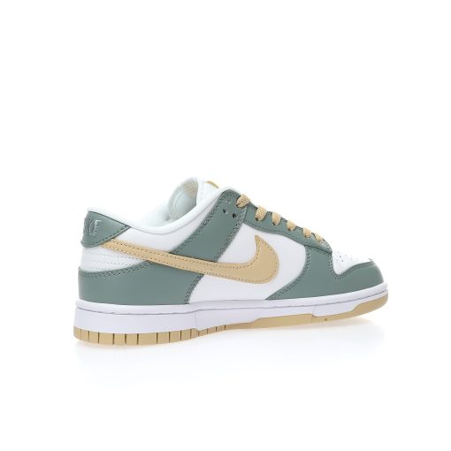 Nike SB Dunk Low”Team Gold”