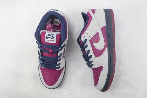 Nike SB Dunk Low Atmosphere Grey True Berry