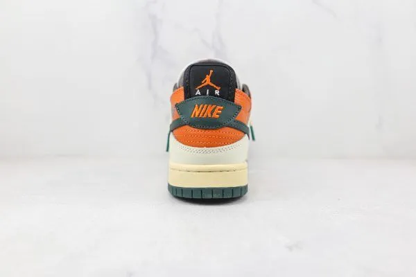 NIKE SB Dunk Low Orange green