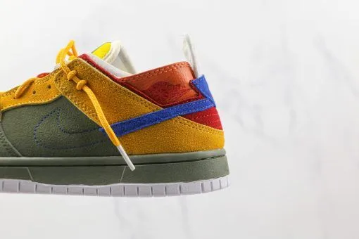 NIKE SB Dunk Low Yellow green