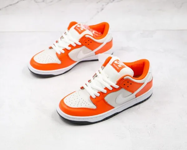 NIKE DUNK LOW Dunk SB Beige orange