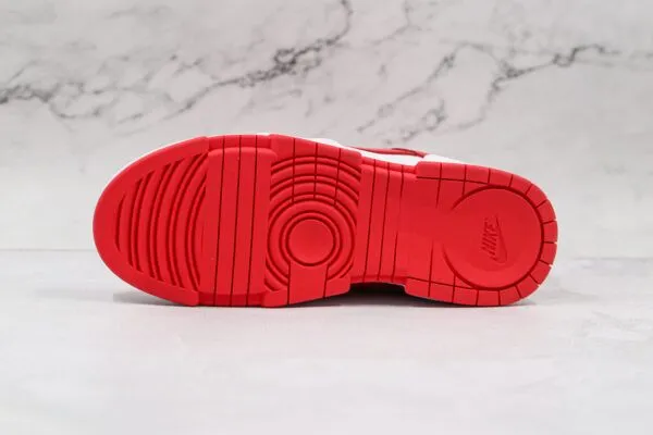 NIKE Dunk deconstructs red and white