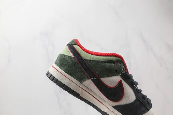 Otomo Katsuhiro x NK SB Dunk Low “Steamboy OST”