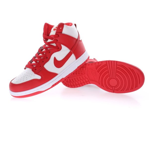 Nike SB Dunk High”University Red”