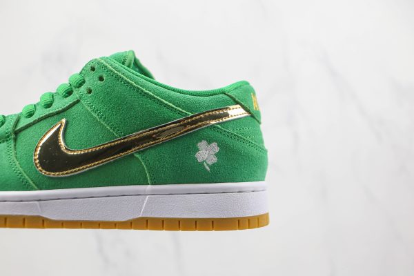 NIKE SB Dunk Low “St. Patrick’s Day”