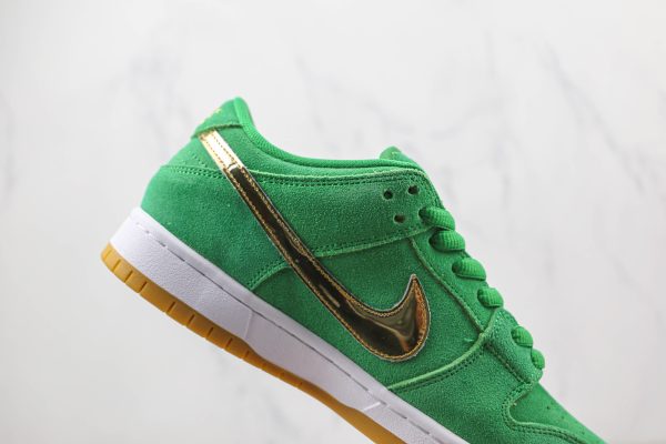 NIKE SB Dunk Low “St. Patrick’s Day”