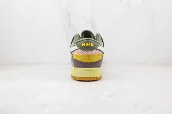 NIKE SB Dunk Low Cashew flower color stitching