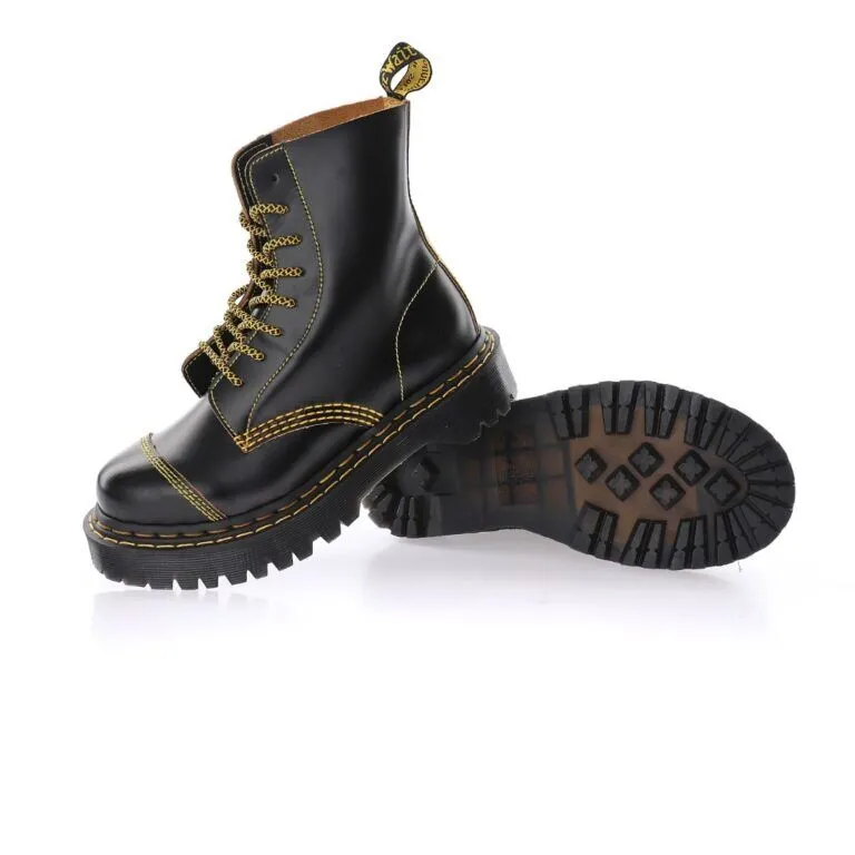 DR.MARTENS 1490 HIGH BOOTS SMOOTH CHERRY RED