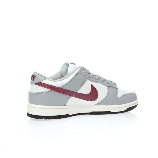 Nike Wmns SB Dunk Low”Grey/White/Red”