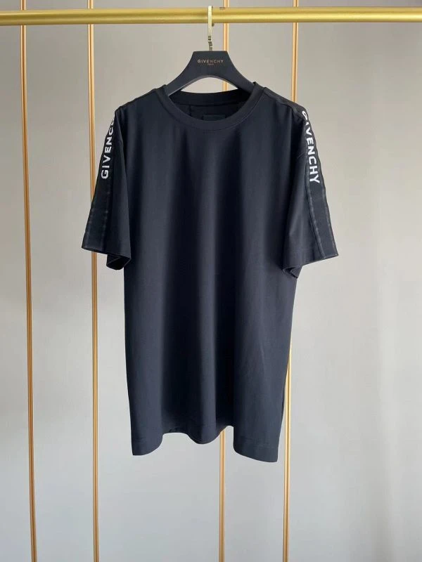 Givenchy T-Shirt