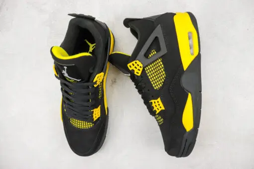 Air Jordan 4 Retro Thunder