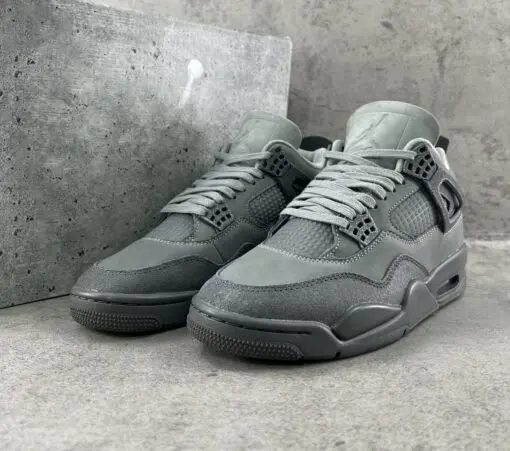 Air Jordan 4 Retro SE Wet Cement