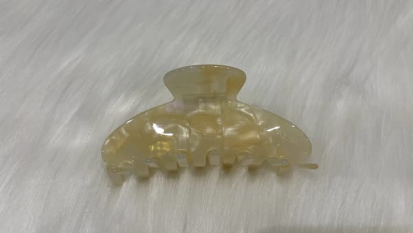 Latte Claw Clip