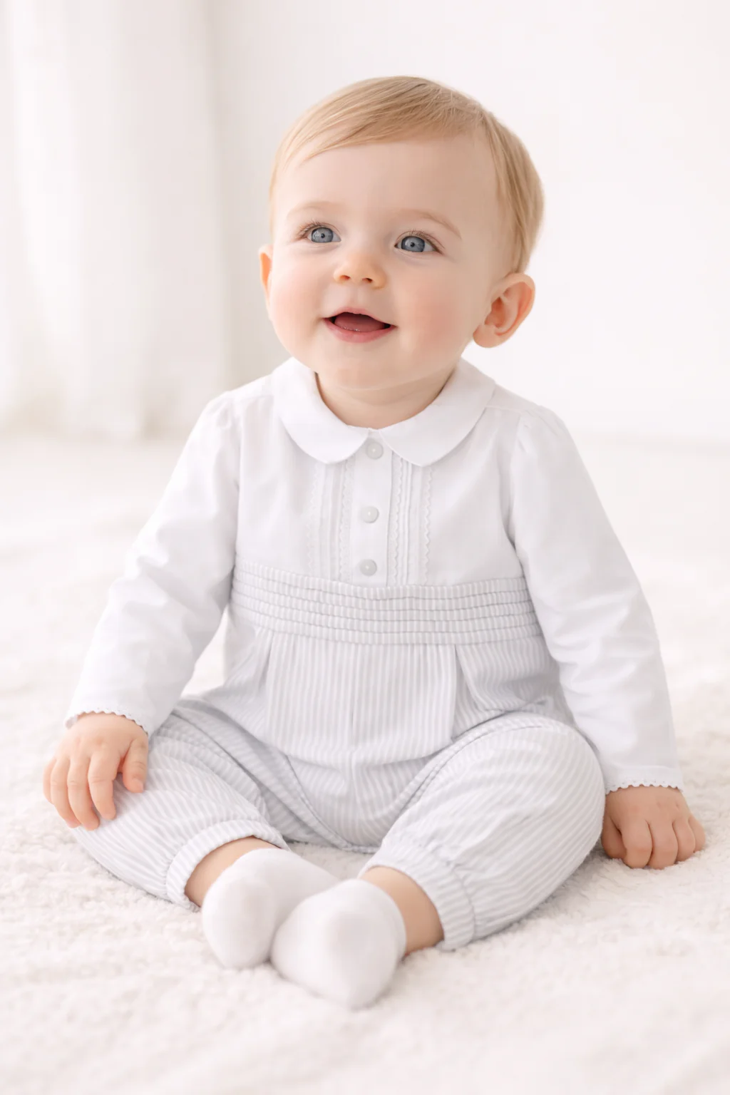 Barboteuse Classique Blanc & Rayures – Bébé Garçon