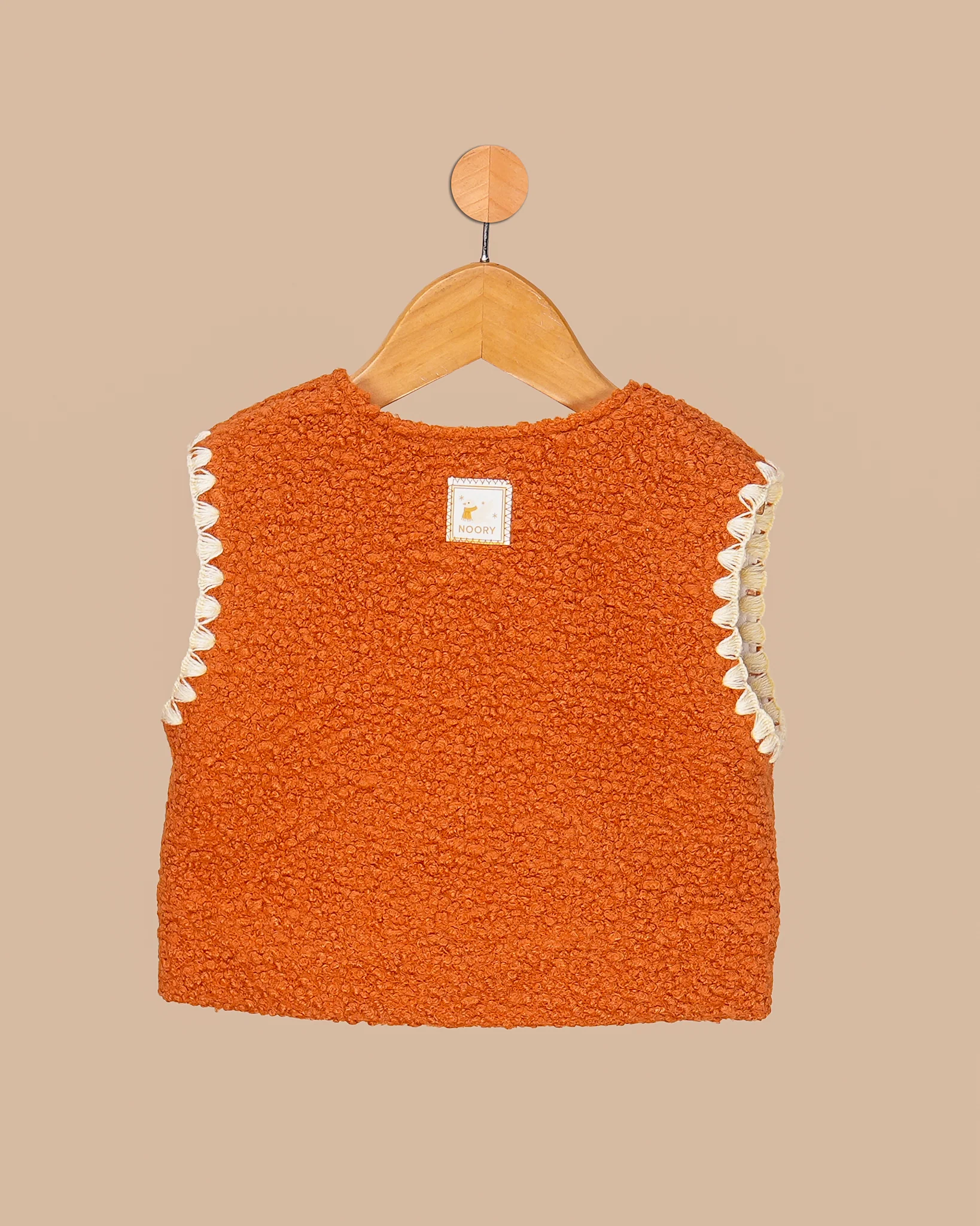 Gilet bébé sans manches en tissu bouclette – Doublure fleurie