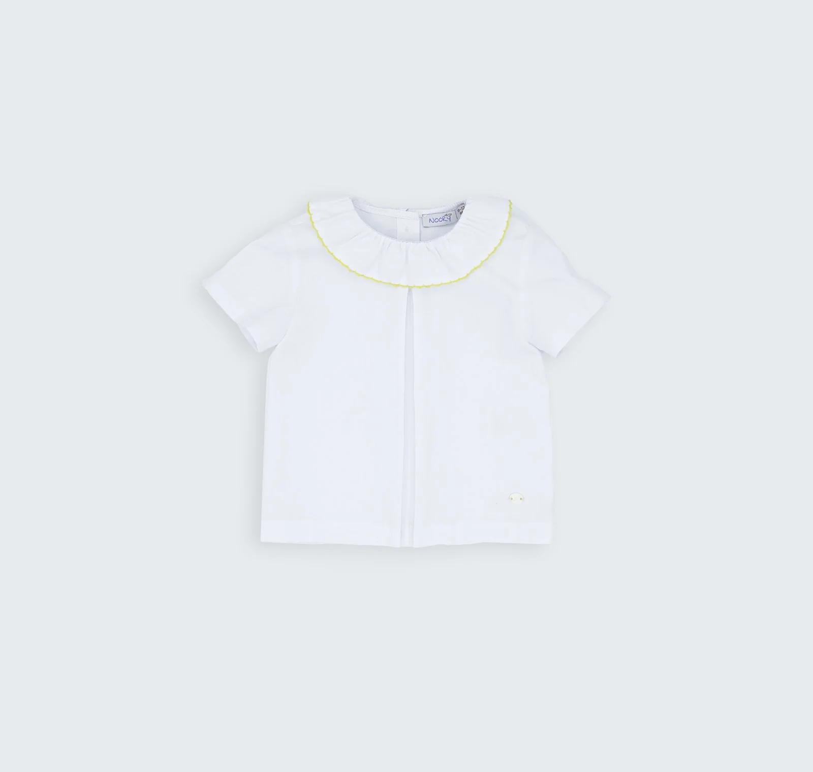 Chemise à col volanté