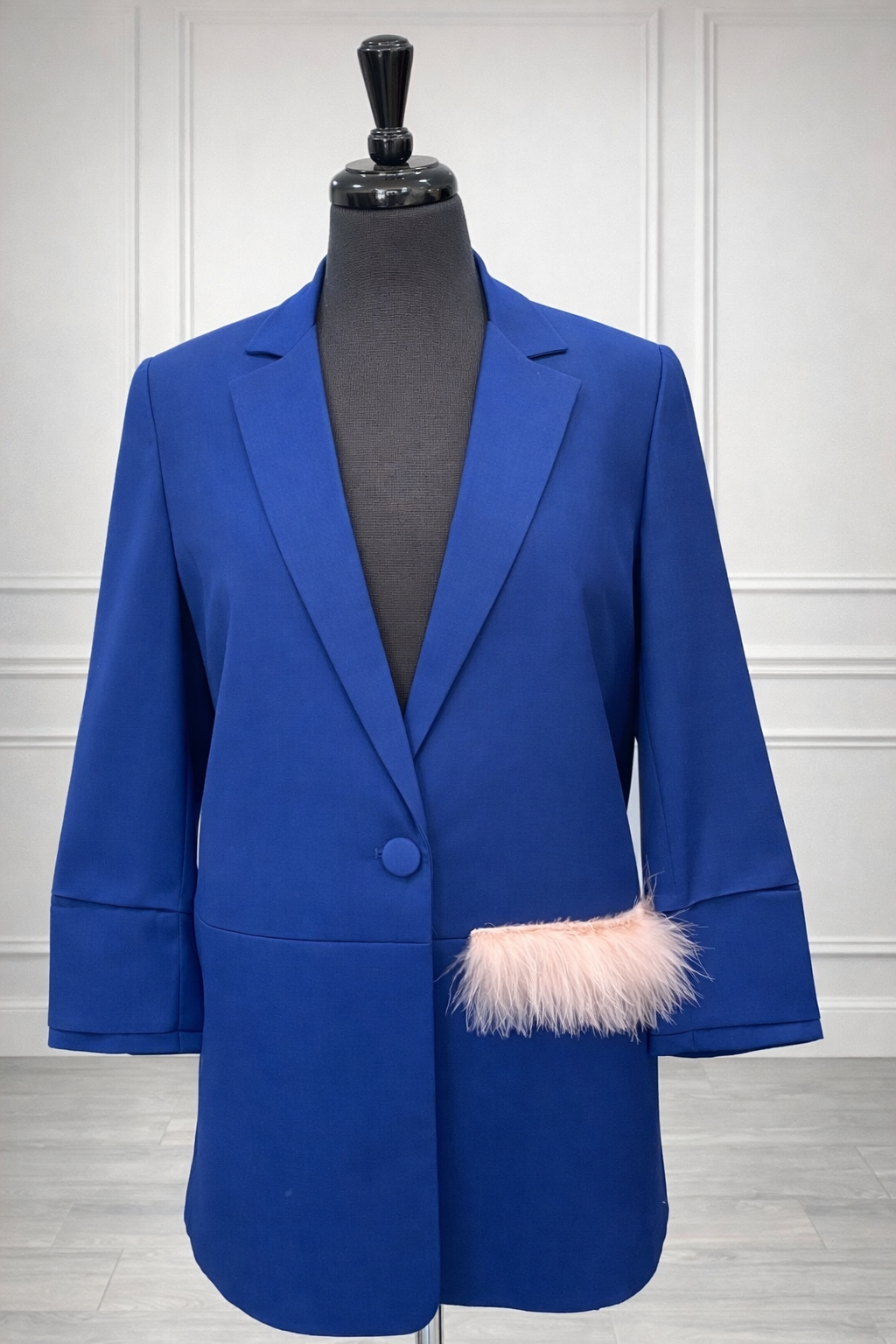 Blazer bleu à plumes – manches 3/4