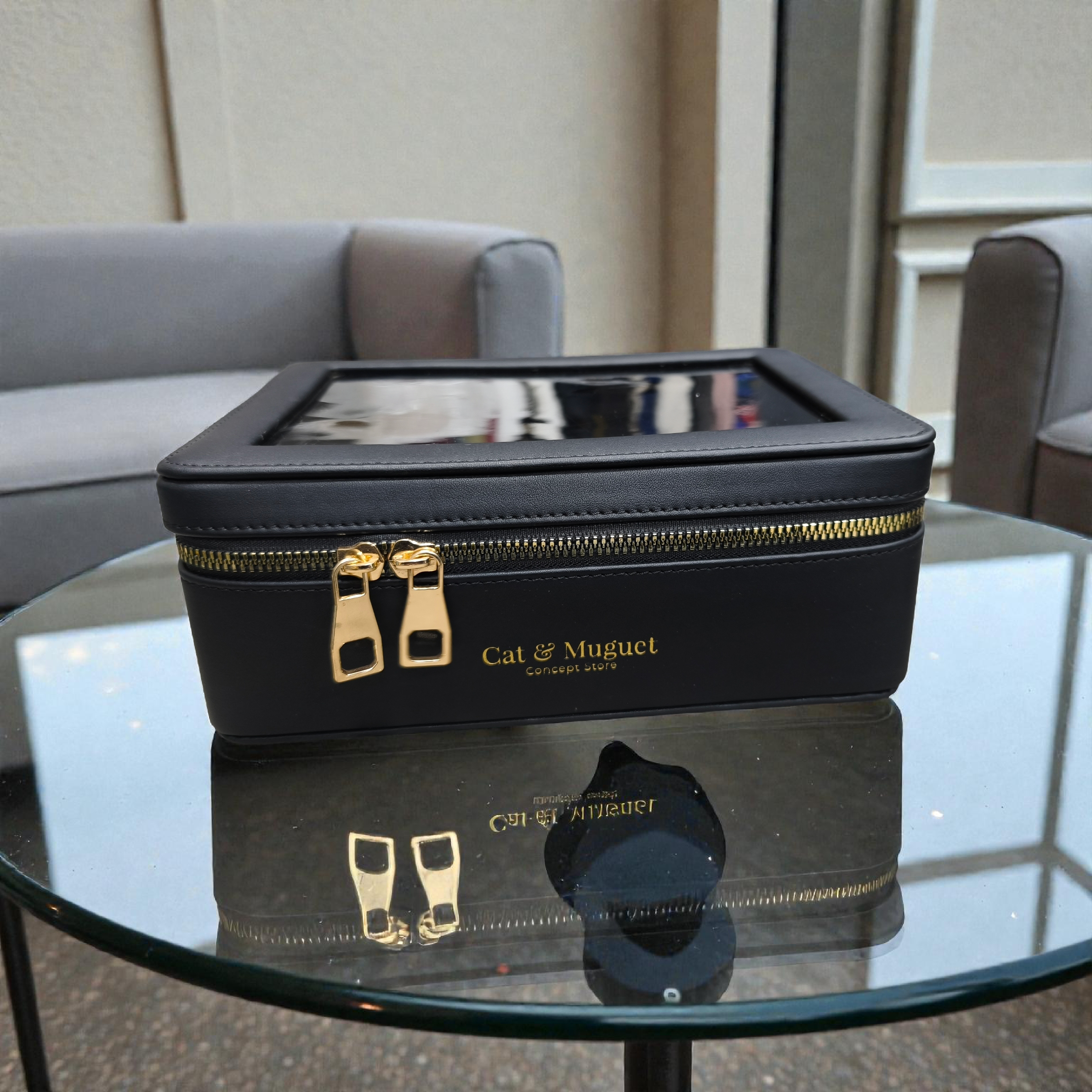 Make up Box en cuir noir – zip doré