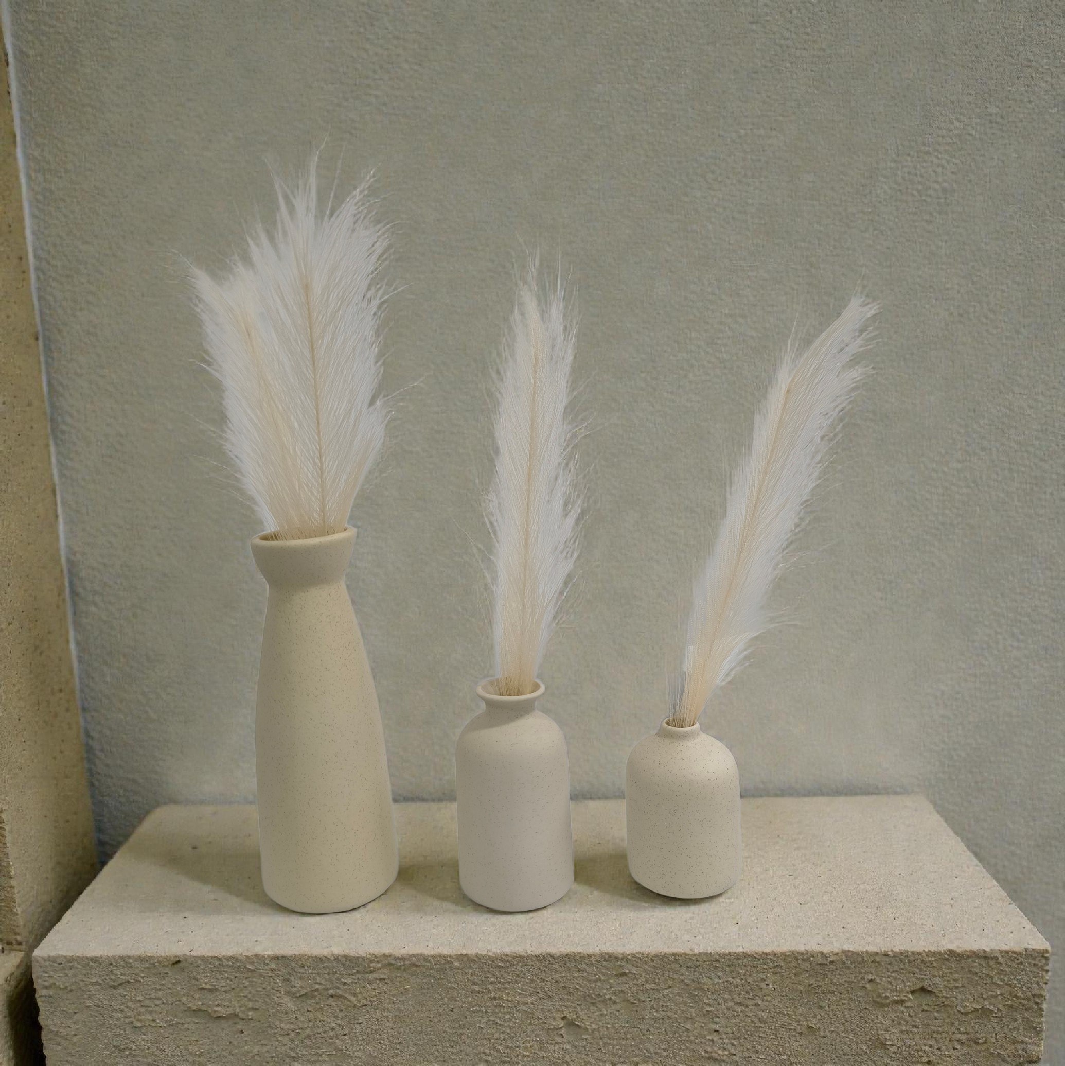 Trio vases blanc cassé