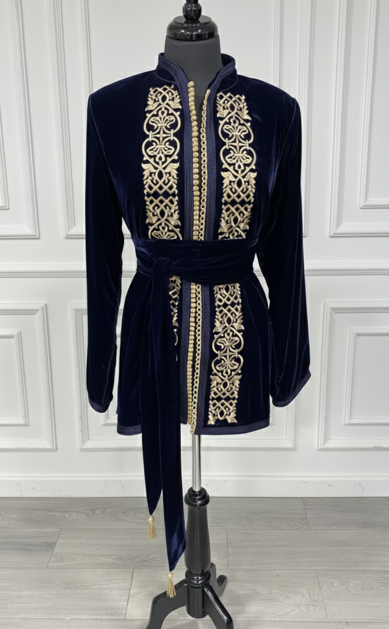 Kimono velours bleu marine court brodé doré