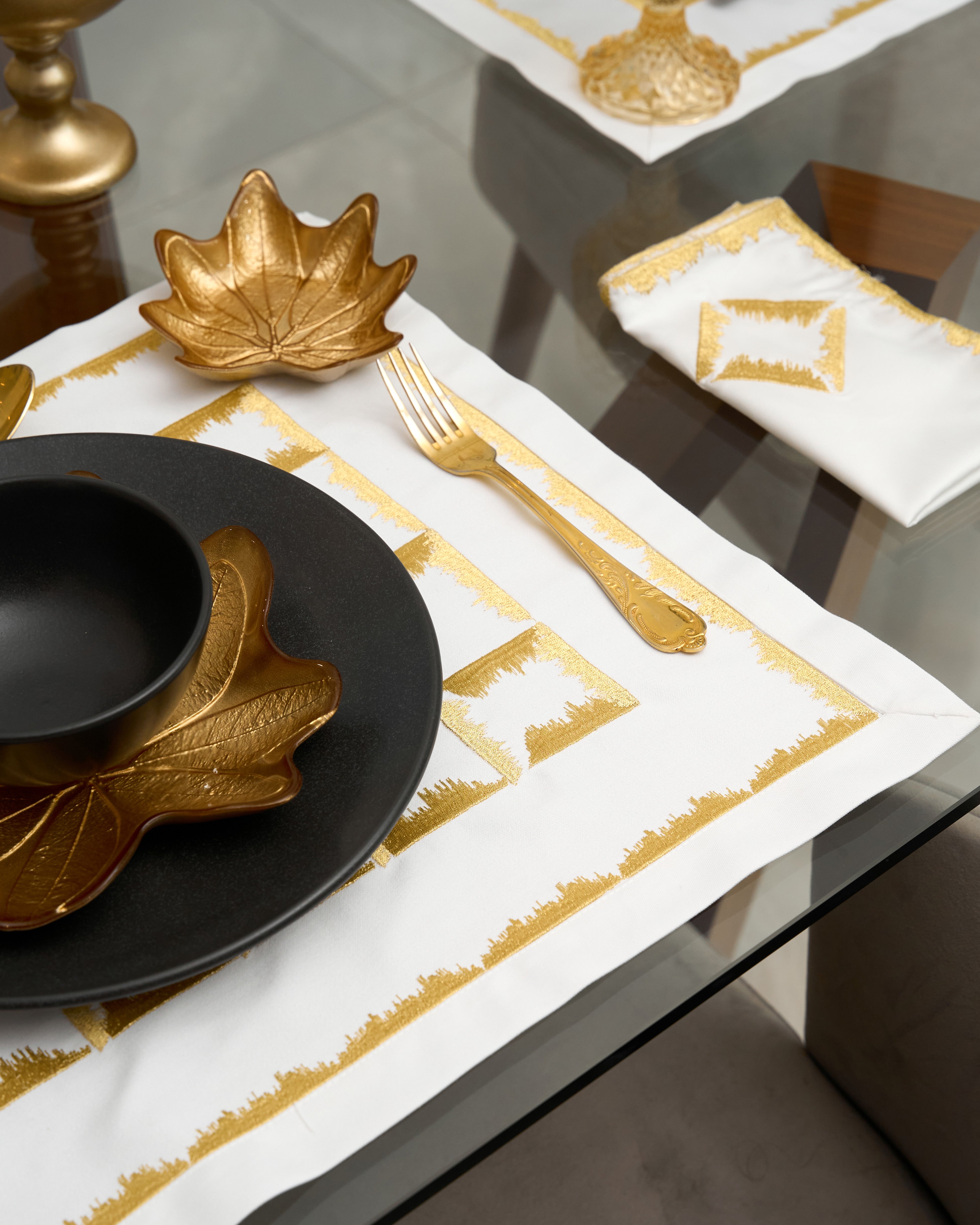 Sets de table rectangulaire brodés - Collection Prestige