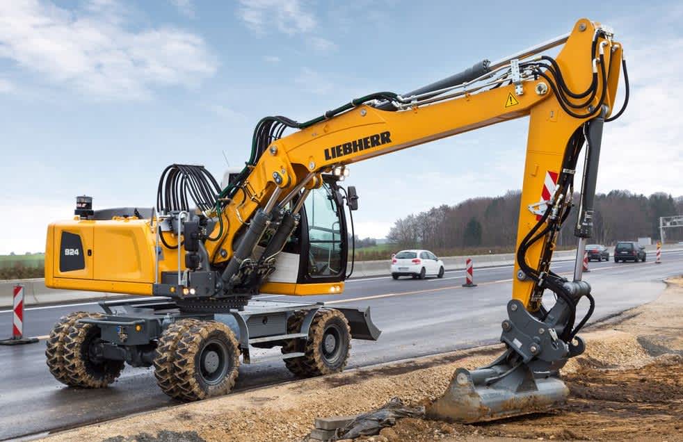 wheeled excavator