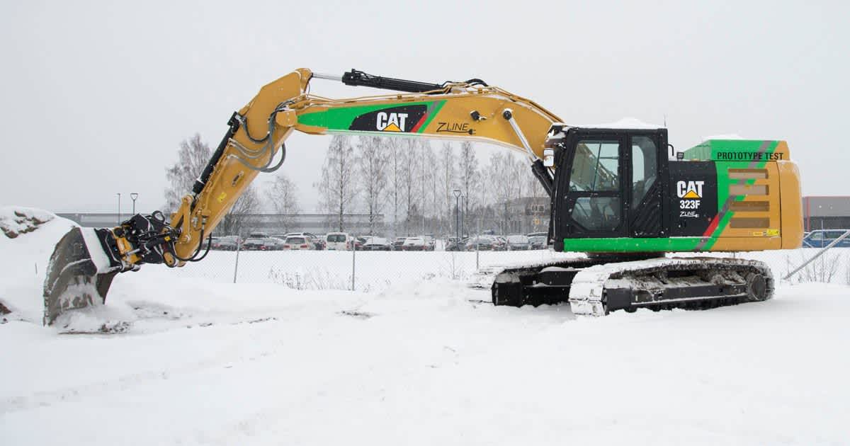 electric excavator working in Norway