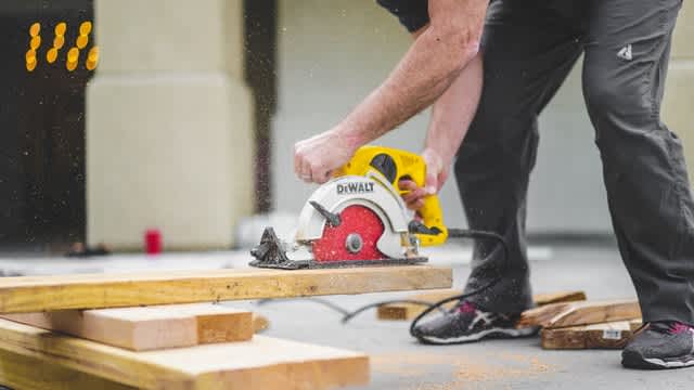 home saw cutting wood for renovation