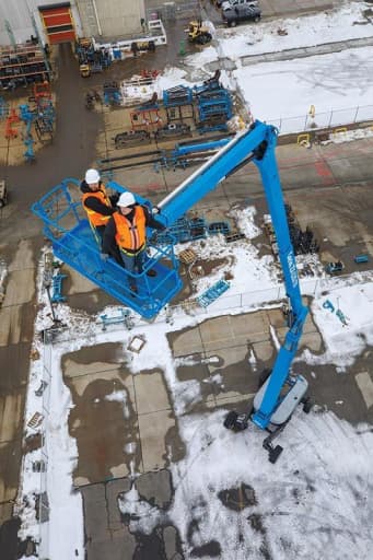 Articulating Boom Lift, 120 ft, Dual Fuel image