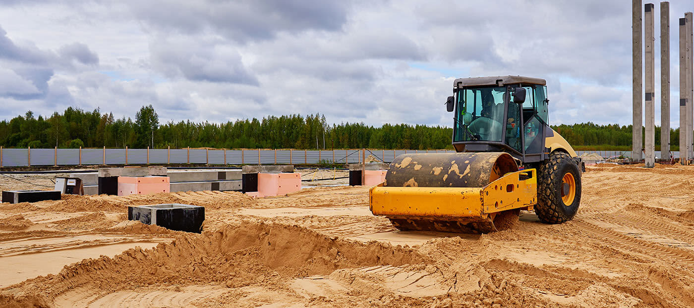 66 Single Smooth Drum Ride-On Vibratory Roller Compactor