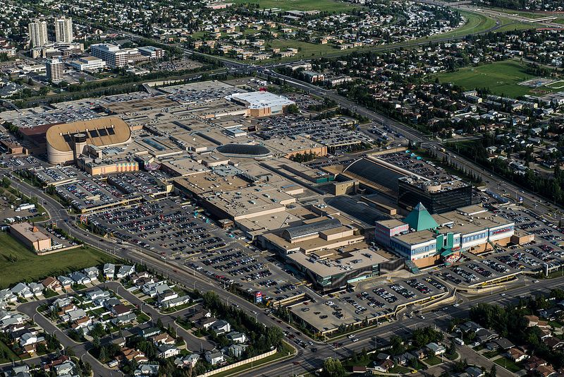 Building The West Edmonton Mall