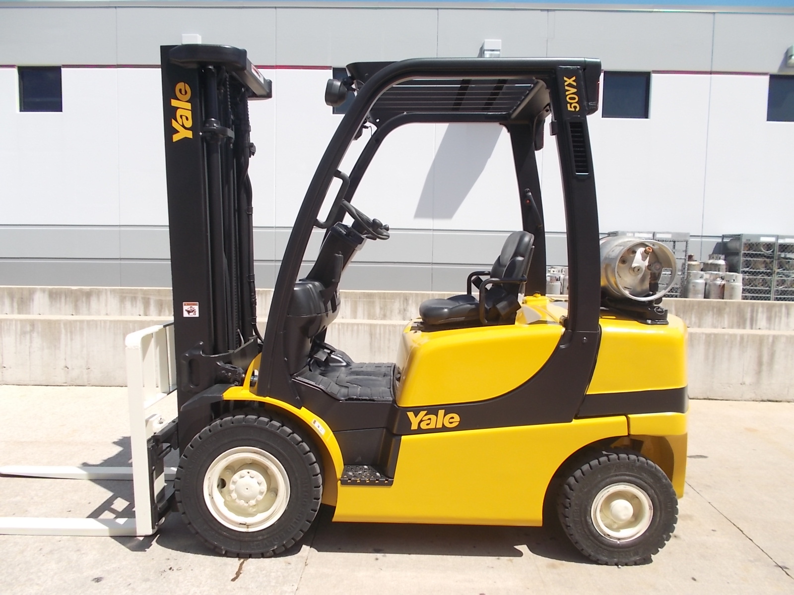 Il carrello elevatore: tutto ciò che devi sapere Yale-forklift