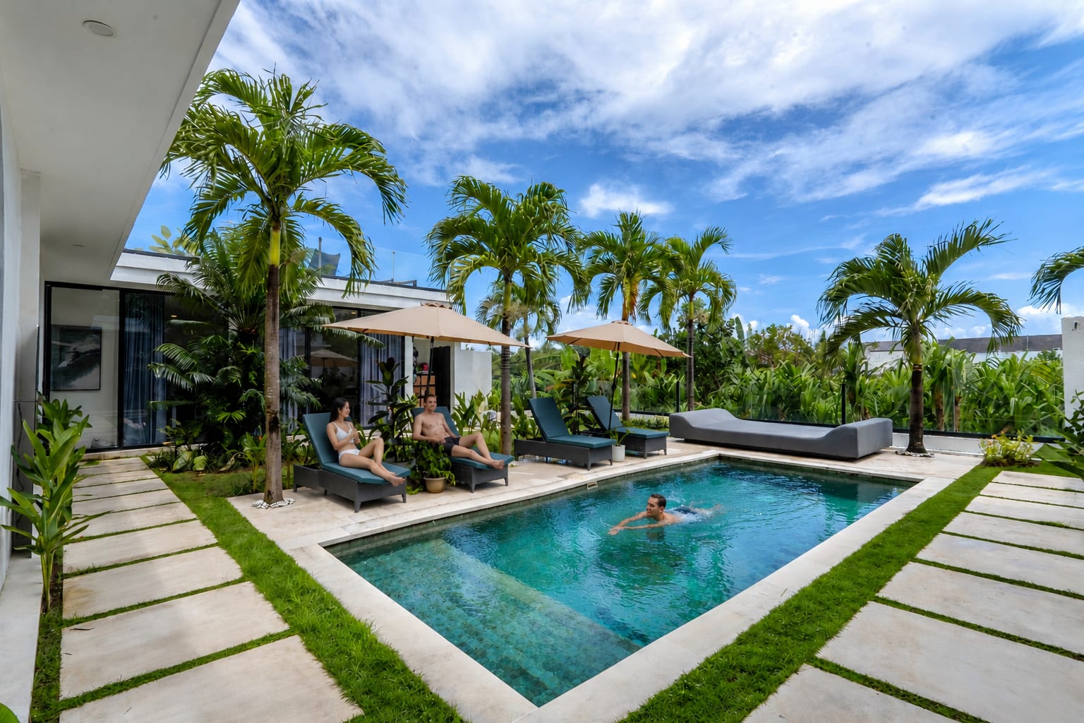 Pool & Shaded Lounge
