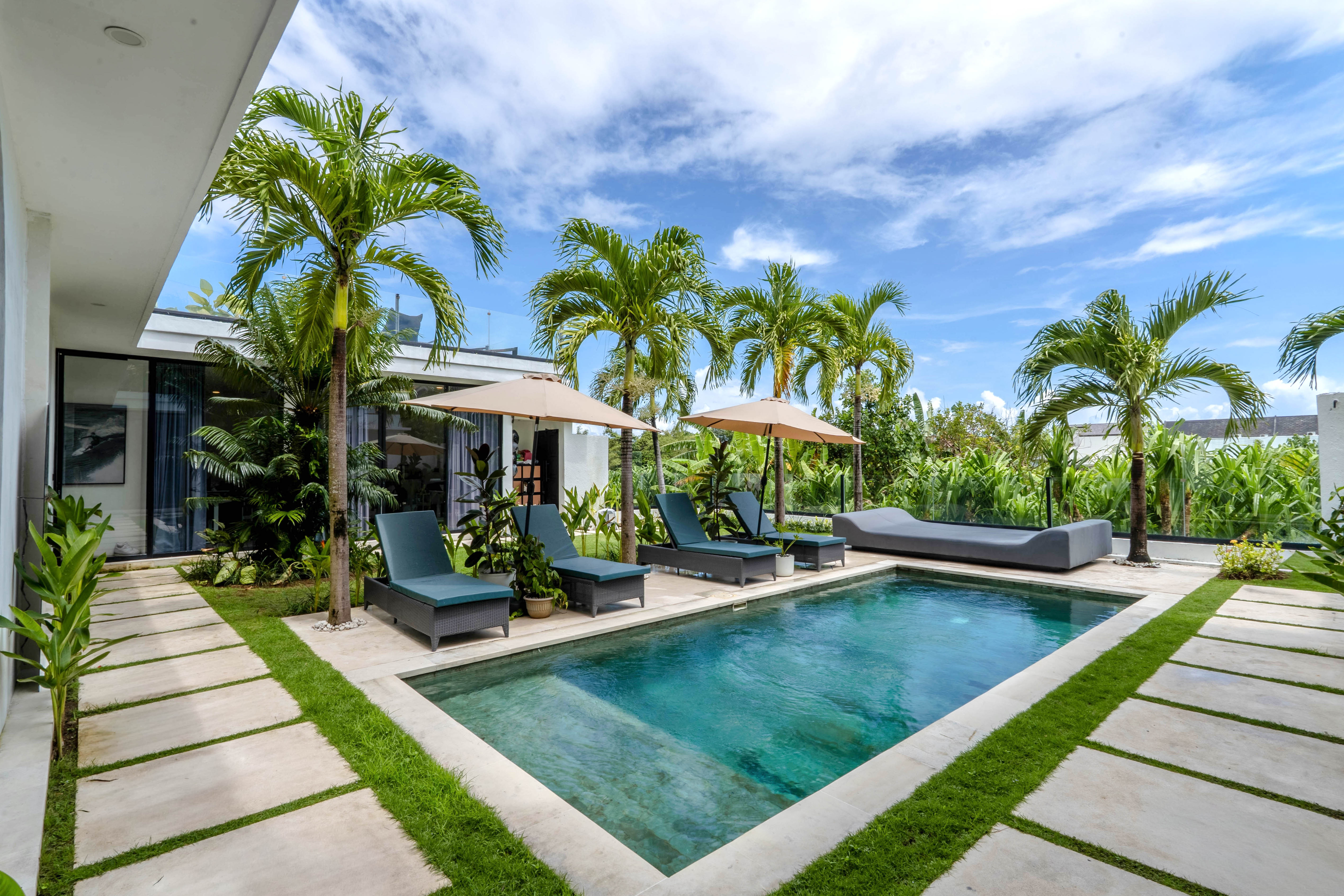 Foundera outdoor space