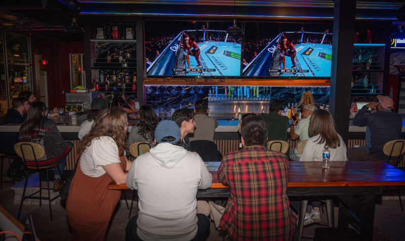 Olé - Sports Bar & Lounge