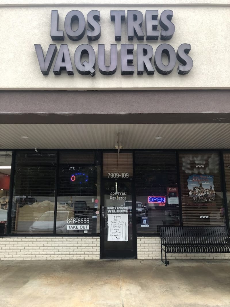 Los Tres Vaqueros