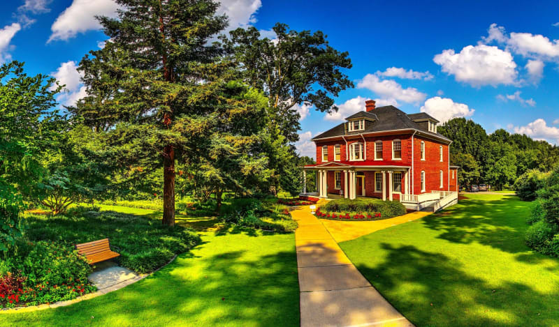 Borden Building and Fred Fletcher Amphitheater