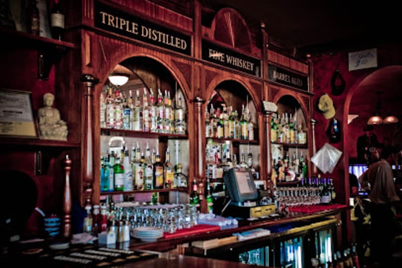 Trali Irish Pub & Restaurant