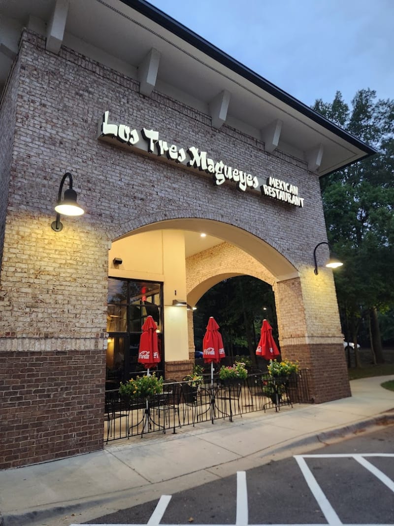 Los Tres Magueyes Mexican Restaurant