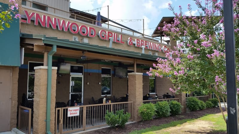 Lynnwood Grill & Brewing Company