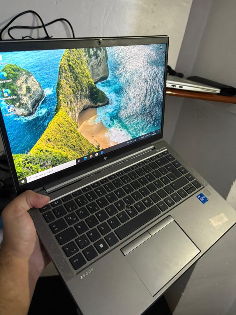 HP Zbook Firefly 14 G8 Mobile Worstation