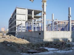 Евгений Корж проверяет ход строительства социально значимых объектов