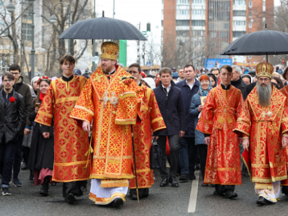 Пасхальное шествие прошло в столице Приморья