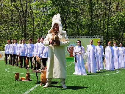 Якутский праздник Ысыах отметили в столице Приморья