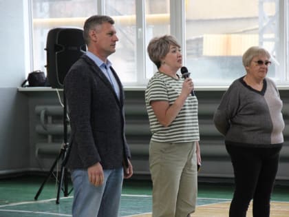 Кисти, краски, паровозы