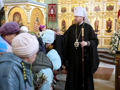 В день празднования Входа Господня в Иерусалим глава Приморской митрополии совершил Божественную литургию