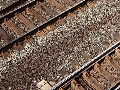 Почтовый поезд Владивосток — Москва насмерть сбил женщину