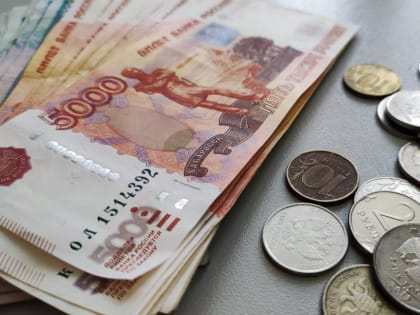 И работающим, и неработающим. Всем, кто получает пенсию, дадут разовую выплату в апреле