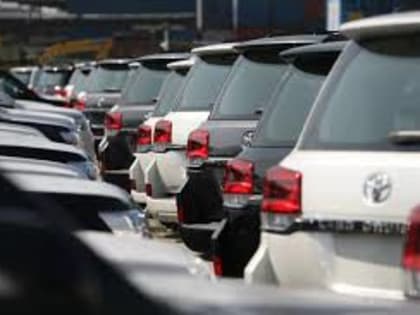 Через Владивосток ввезли рекордное количество иномарок