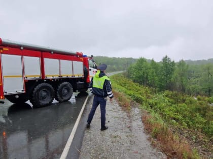 В Приморье пациент выпал из машины во время опрокидывания скорой помощи